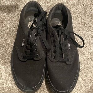 Unisex Vans size 7.5 men’s/9 womens